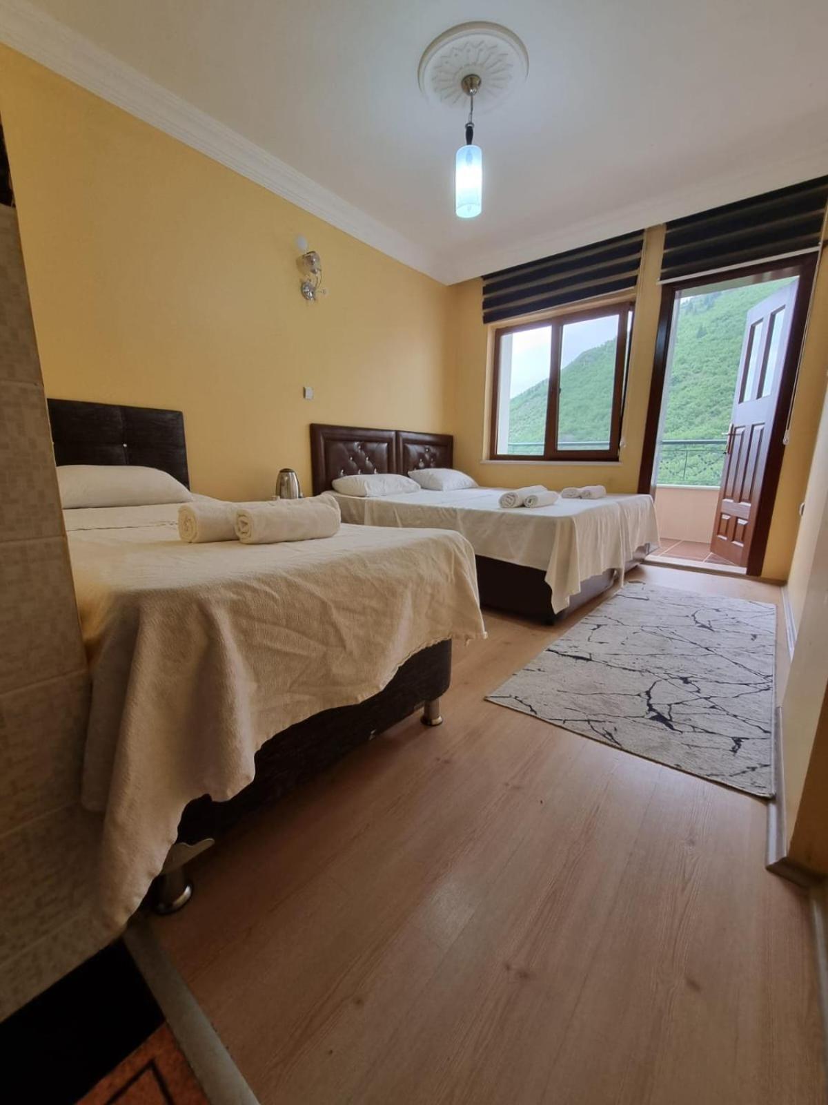 Balkon Pansiyon Cosandere Trabzon Buitenkant foto